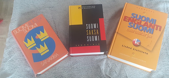 Sanakirjoja, ruotsi, saksa, englanti