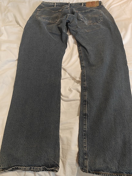 Levi's 501 Original W38/L32 – vähän käytetyt, nappisepalus.