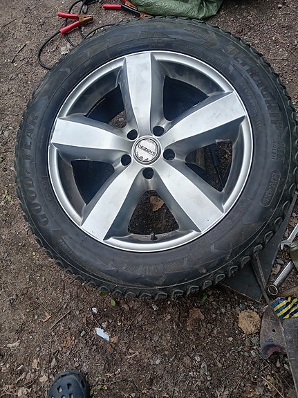 Dezent alumiinivanteet 4*4