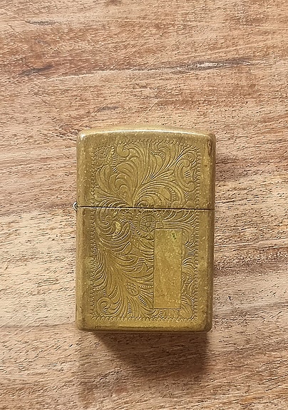 Aito Zippo Venetian Brass (Valmistettu 09/1990)