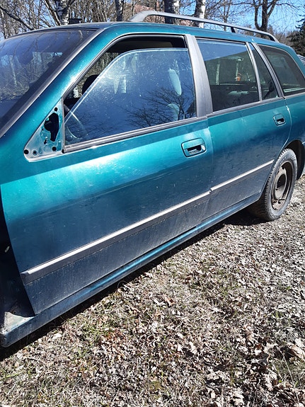 Peugeot 406 farmari ovet ja sisusta