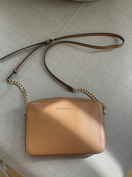 Michael Kors Jet set laukku