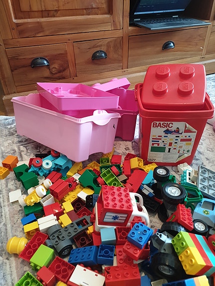 LEGO DUPLO Basic -palikat ja säilytyslaatikot