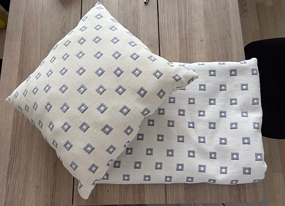 Päiväpeitto ja koristetyyny 120cm sänkyyn