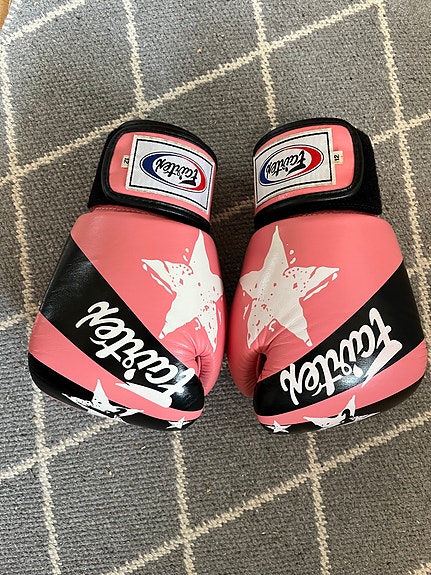 Fairtex nyrkkeilyhanskat 12 oz pinkki