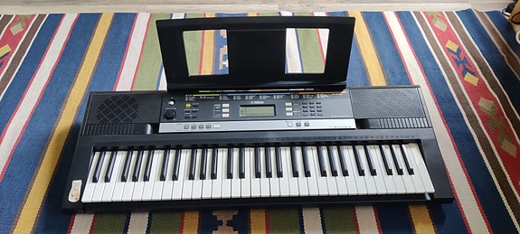 Yamaha kosketinsoitin