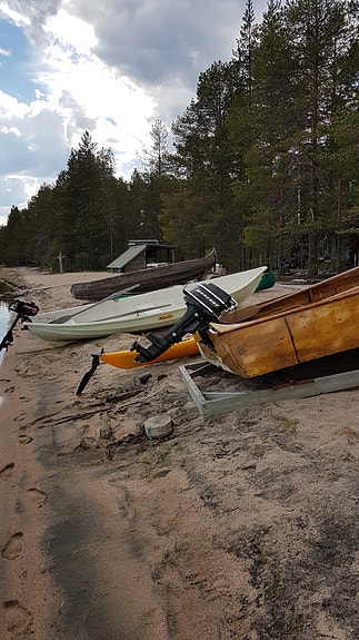 Perämoottori veneeseen