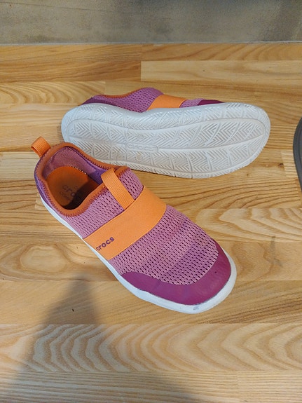 Crocs lasten tennarit koko 34 liila/oranssi unisex