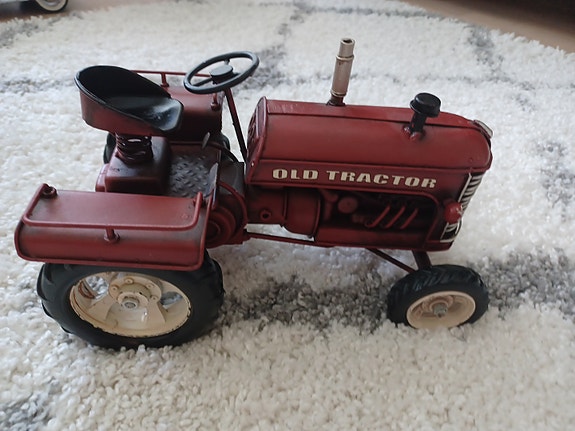 Old Tractor punainen peltitraktori lelu