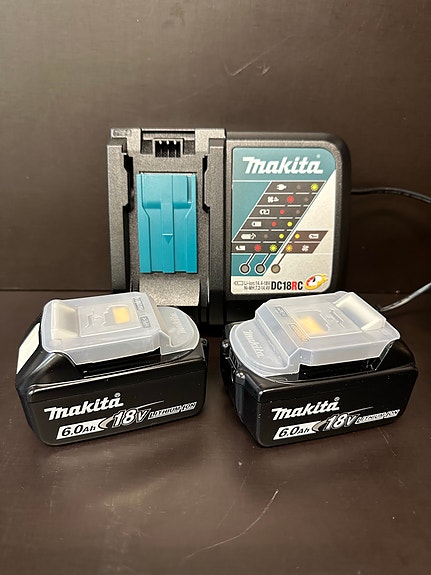 UUSI Makita DC18RC laturi ja 2 kpl 18V 6,0Ah akkupaketti OVH 299€