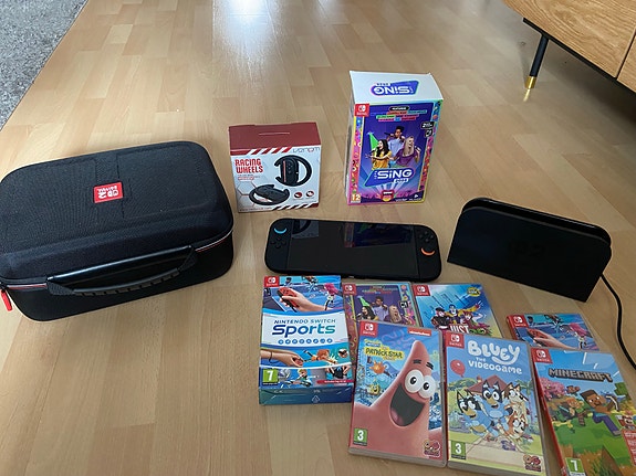 Nintendo Switch konsoli ja pelejä
