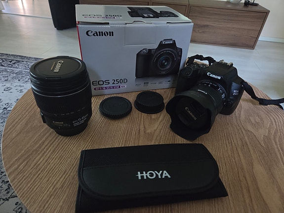 Canon EOS 250D -järjestelmäkamera paketti
