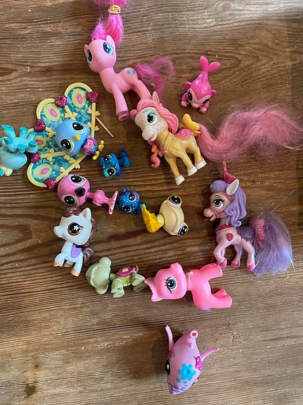 My Little Pony ja Littlest Pet Shop lelufiguurit
