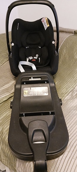 Maxi-Cosi CabrioFix i-Size base ja telakka
