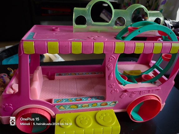 litlle petshop leikkiauto