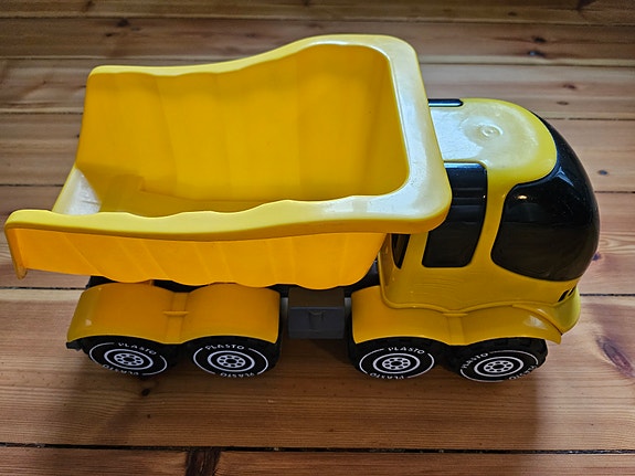 Plasto keltainen lelukuorma-auto