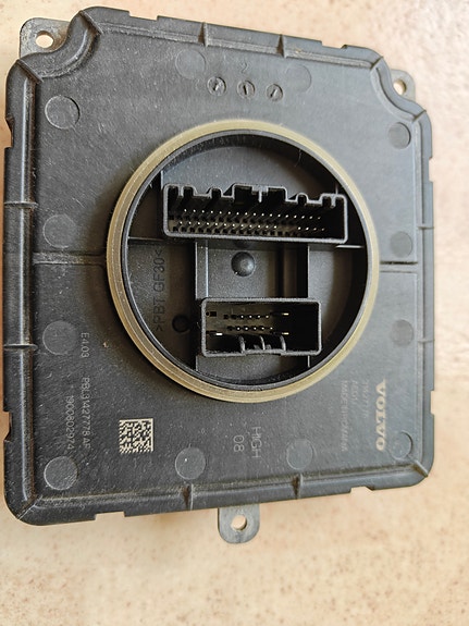 Volvo ajovalon moduleita
