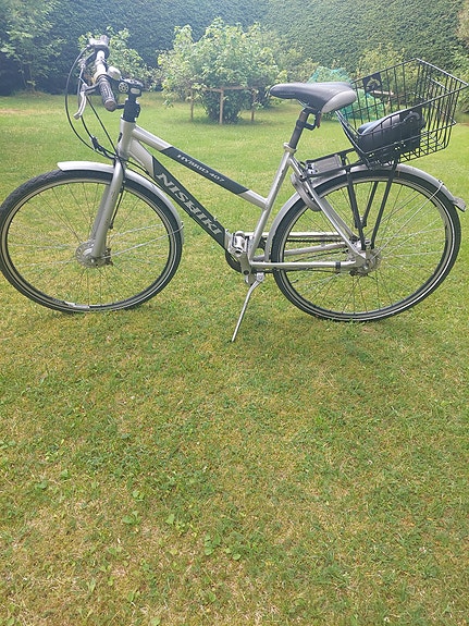 Nishiki naisten hybridipyörä M 28"