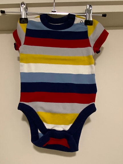 Myydään Old Navy 62cm body