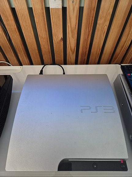 Playstation 3 Slim Satin Silver CECH-3004B 240SSD