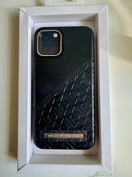 IDEAL OF SWEDEN puhelimen kuoret iPhone 11