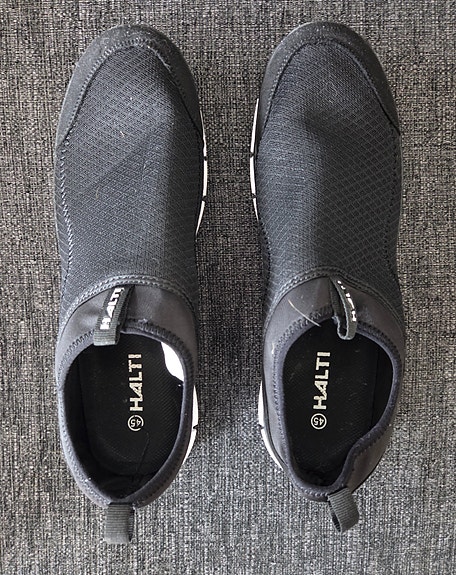 Halti slip-on kengät koko 45 musta
