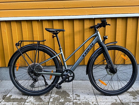 Trek Dual Sport 3 Equipped Stagger Gen 5