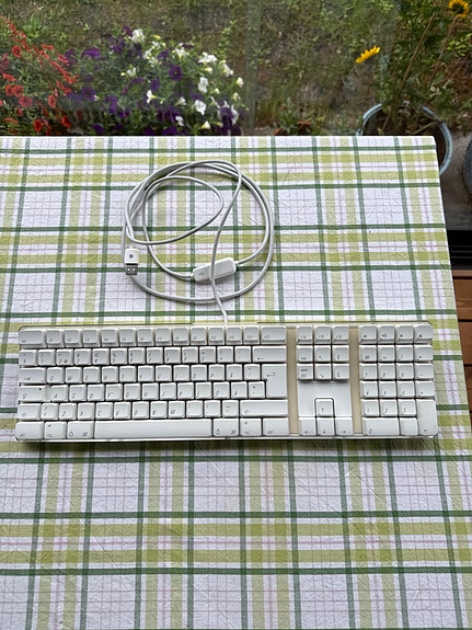 Apple A1048 näppäimistö
