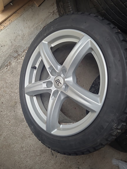 225/45 R17 RC-desing vanteet talvirenkailla