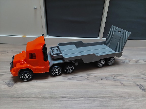Plasto auton kuljetus auto ja peräkärry