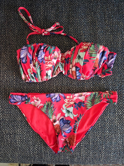 Naisten bikinit 34