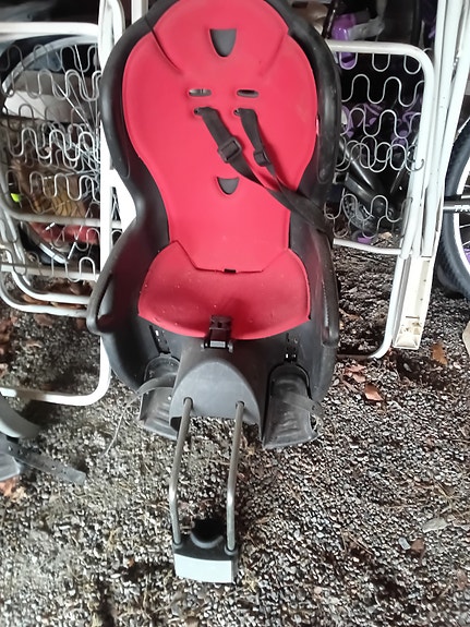2 pyörän istuinta