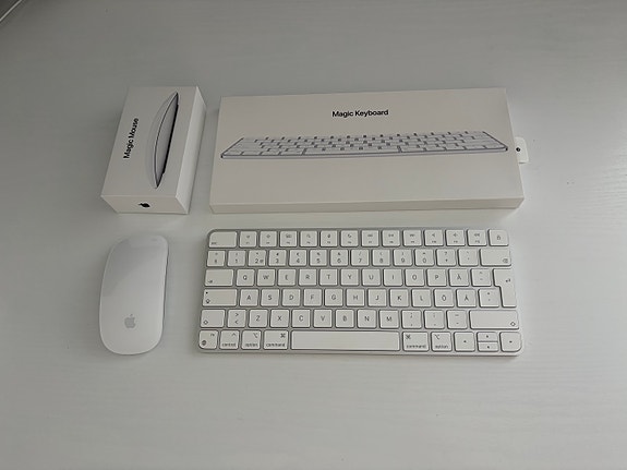 Apple Magic Keyboard -näppäimistö & Magic Mouse -hiiri