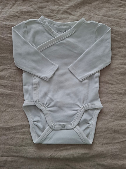 Vauvan valkoinen body koko 62