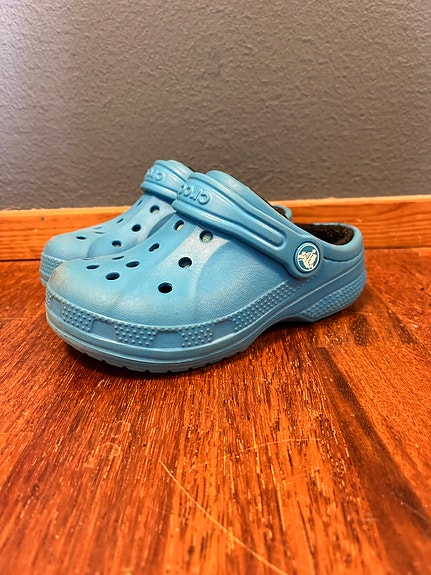 Crocs karvavuorella, c10-11