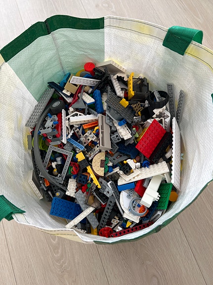 Lego osia