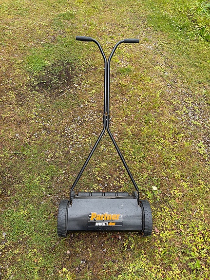 Partner työnnettävä ruohonleikkuri