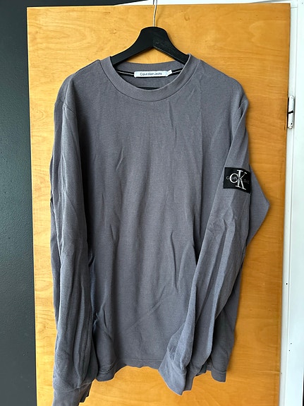 Miesten Calvin Klein paita koko L
