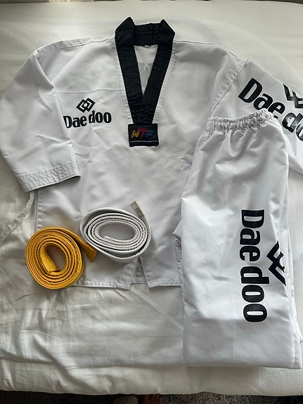 Lasten taekwondo puku 122