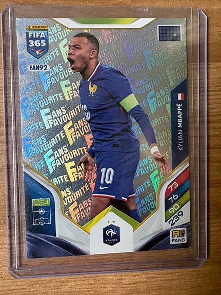 Mbappe FAN FAVOURITE -jalkapallokortti