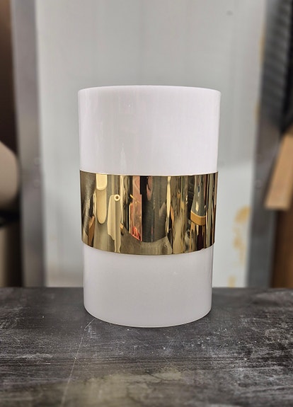 Hövik Lys scandinavian modern design seinävalaisin messinki akryyli
