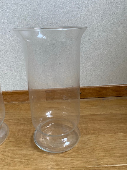 Lasinen vaasi / kynttilälyhty 25 cm korkea