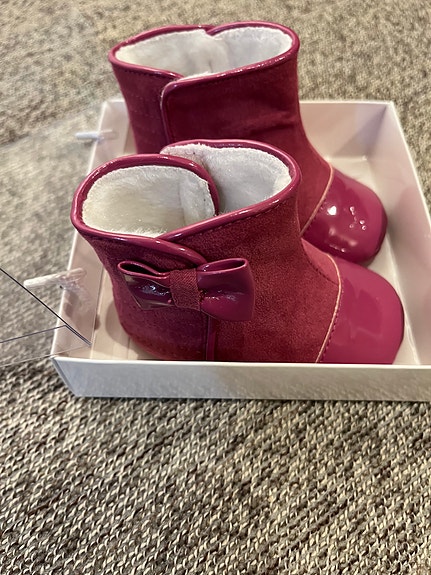 Mayoral vauvan kengät koko 18 tytöille pinkki