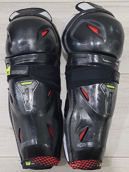 Bauer Hyperlite polvisuojat, koko 13