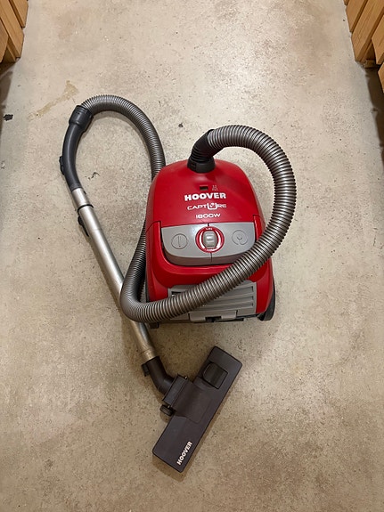 Hoover pieni punainen pölynimuri