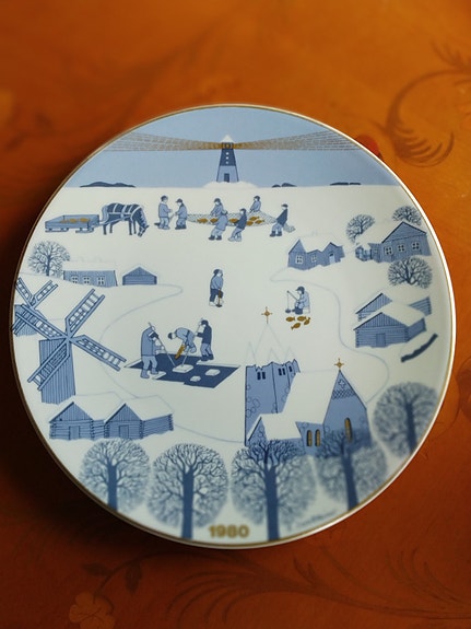 Arabia Joululautanen 1980