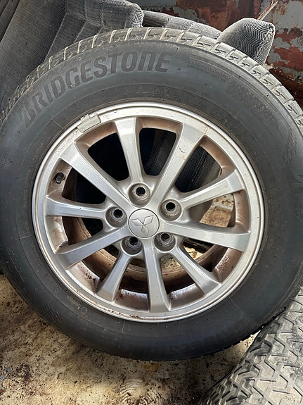 Mitsubishi ASX renkaat ja vanteet