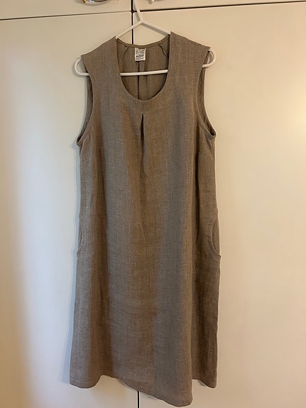Beige mekko, pellavaa