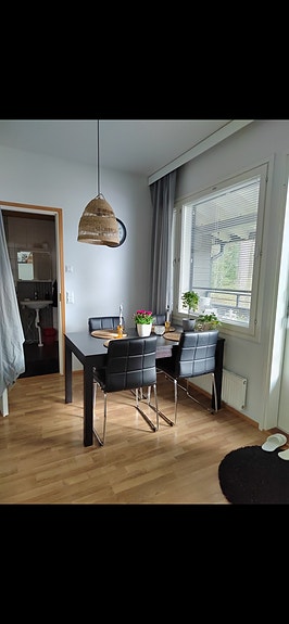 Keittiönpöytä