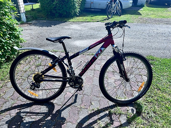 Myydään Nishiki K-26 Bigfoot maastopyörä 24-V